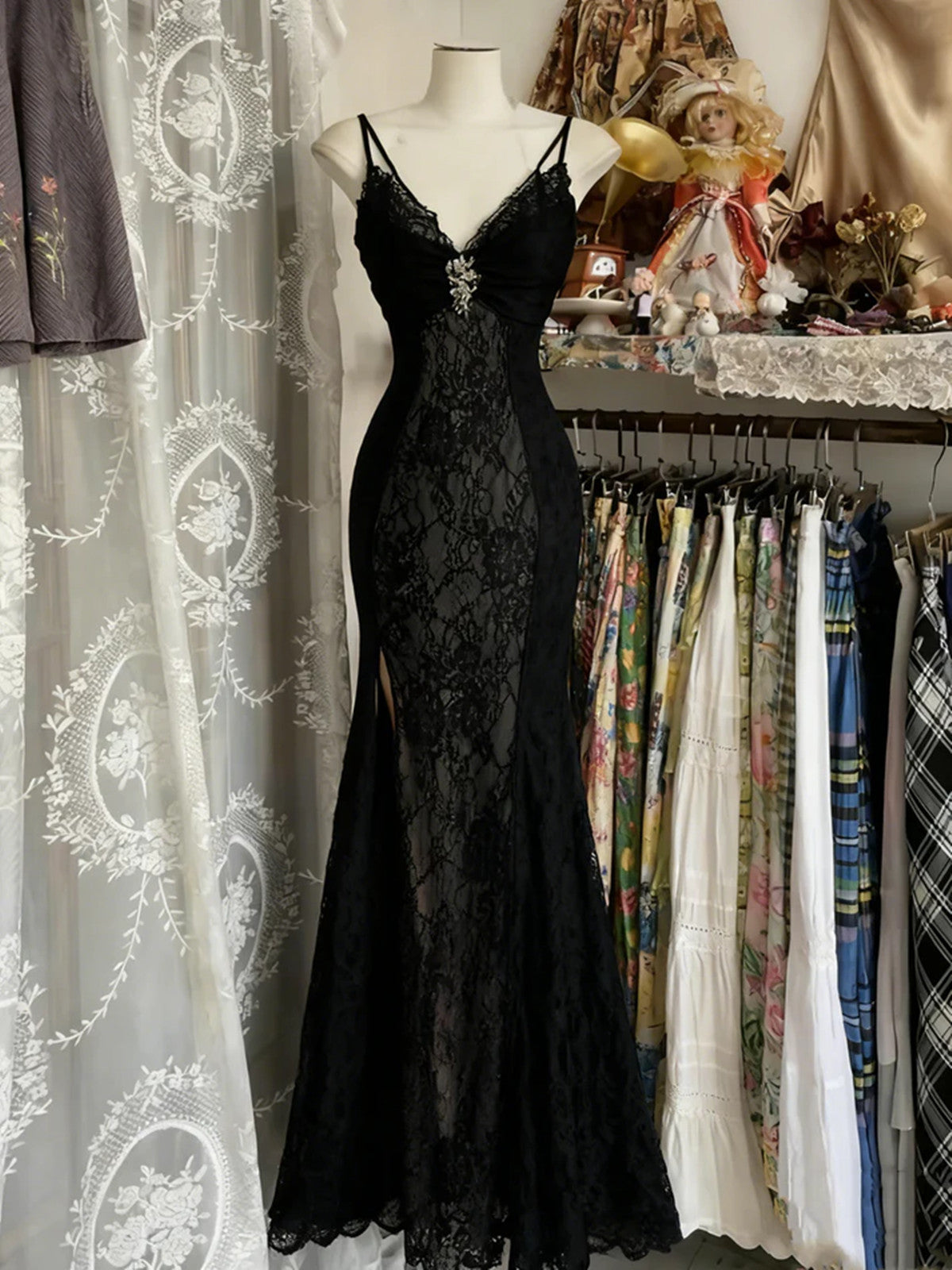 Beautiful Mermaid Straps Lace and Spandex Long Formal Dress, V-neckline Long Prom Dress